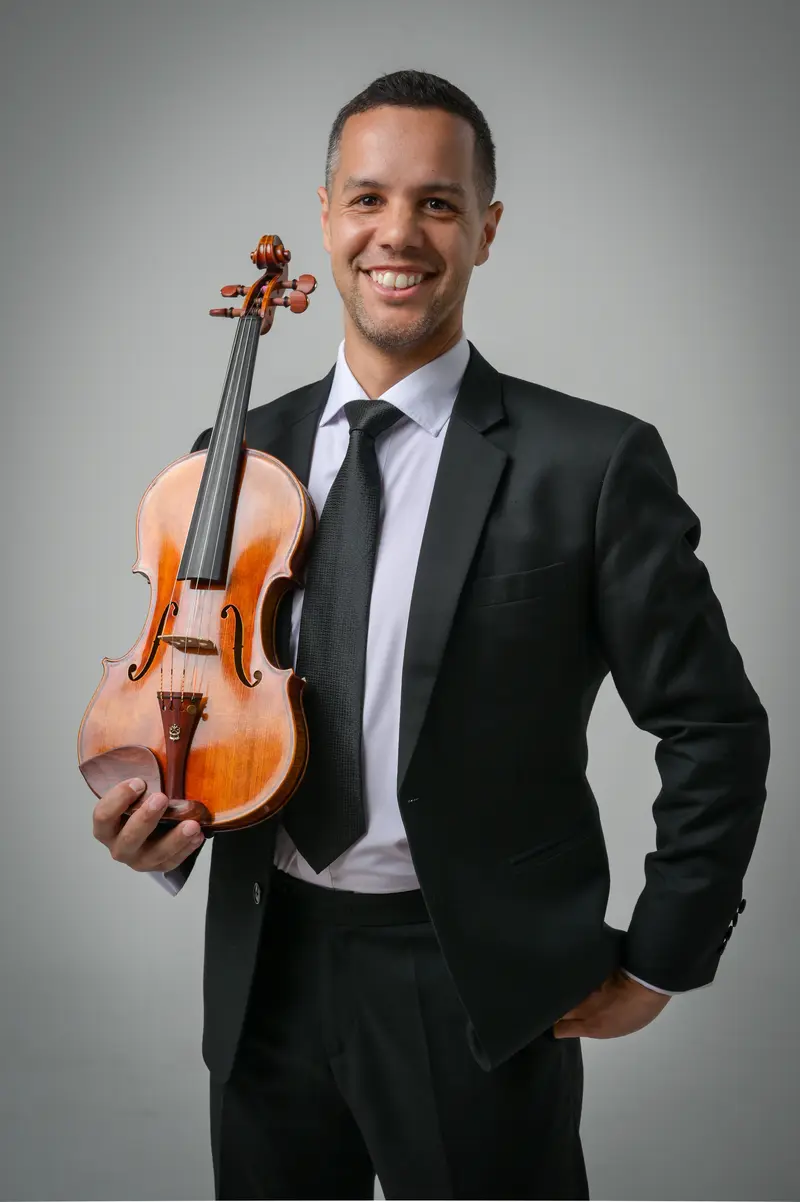 Graeme Norris — Violin